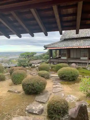 行基寺の庭園