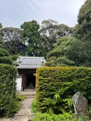 西来院の建物その他