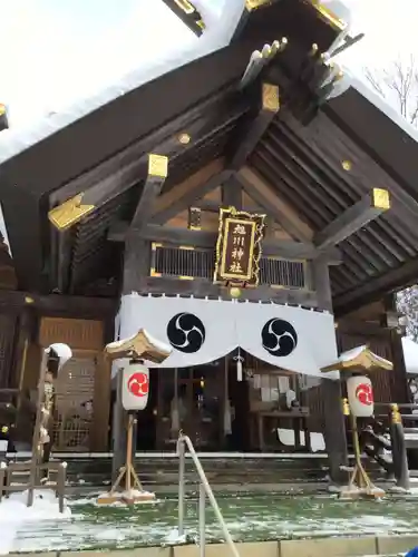 旭川神社の本殿・本堂