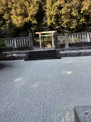 天智天皇陵(山科陵)(京都府)