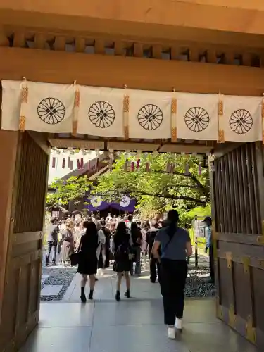東京大神宮の{uncategorized: "未分類", other: "その他", undefined: "問題あり", building: "その他建物", grave: "お墓", sacred_gate: "鳥居", guardian: "狛犬", statue: "像", buddha: "仏像", history: "歴史", nature: "自然", garden: "庭園", animal: "動物", pagoda: "塔", temizu: "手水舎", mountain_gate: "山門・神門", sanctuary: "本殿・本堂", subordinate: "末社・摂社", art: "芸術", scenery: "景色", jizo: "地蔵", ema: "絵馬", goshuin: "御朱印", omikuji: "おみくじ", items: "授与品その他", amulet: "お守り", goshuincho: "御朱印帳", eats: "食事", festival: "お祭り", votive_dance: "神楽", shichigosan: "七五三参", wedding: "結婚式", experience: "体験その他", initially: "初詣", around: "周辺", anti_infection: "感染症対策"}