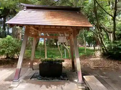 息栖神社の{uncategorized: "未分類", other: "その他", undefined: "問題あり", building: "その他建物", grave: "お墓", sacred_gate: "鳥居", guardian: "狛犬", statue: "像", buddha: "仏像", history: "歴史", nature: "自然", garden: "庭園", animal: "動物", pagoda: "塔", temizu: "手水舎", mountain_gate: "山門・神門", sanctuary: "本殿・本堂", subordinate: "末社・摂社", art: "芸術", scenery: "景色", jizo: "地蔵", ema: "絵馬", goshuin: "御朱印", omikuji: "おみくじ", items: "授与品その他", amulet: "お守り", goshuincho: "御朱印帳", eats: "食事", festival: "お祭り", votive_dance: "神楽", shichigosan: "七五三参", wedding: "結婚式", experience: "体験その他", initially: "初詣", around: "周辺", anti_infection: "感染症対策"}