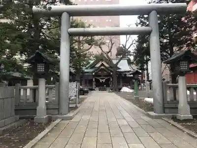 三吉神社の鳥居