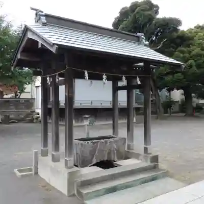 六所神社の手水舎