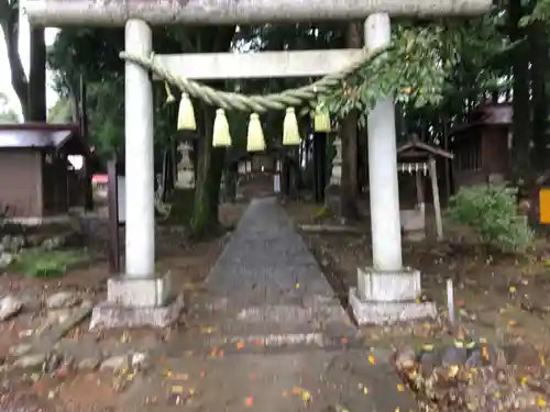 小被神社の鳥居