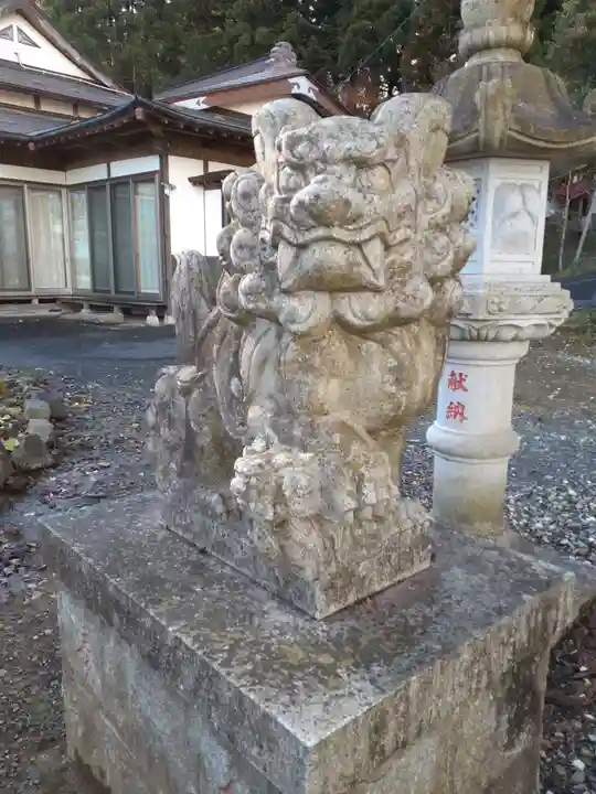 櫻田山神社の狛犬