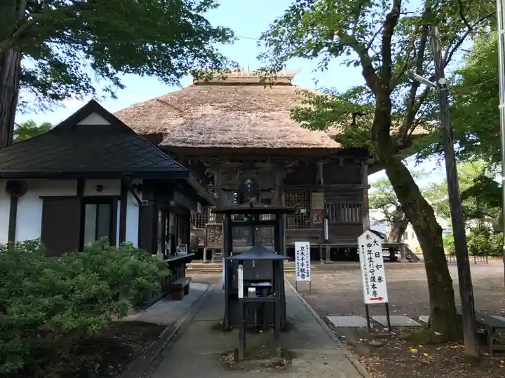 恵隆寺(立木千手観音)の本殿・本堂
