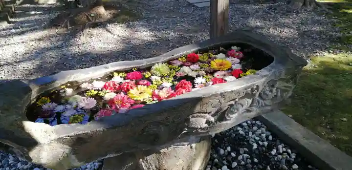 福母八幡宮の手水舎