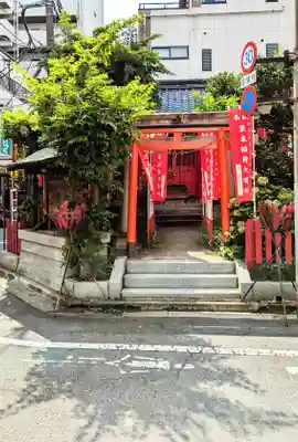 装束稲荷神社(王子稲荷神社境外摂社)の鳥居