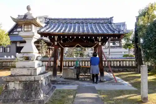 六條神社の手水舎