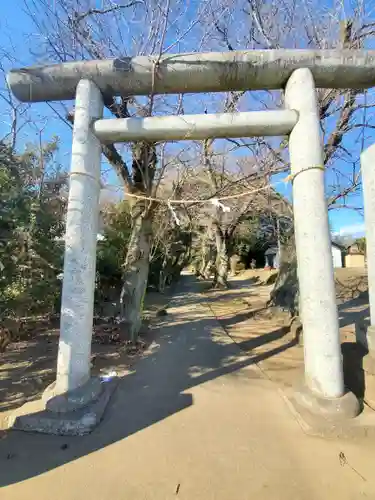 西丘神社の鳥居