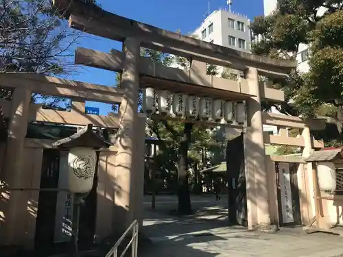 坐摩神社の鳥居