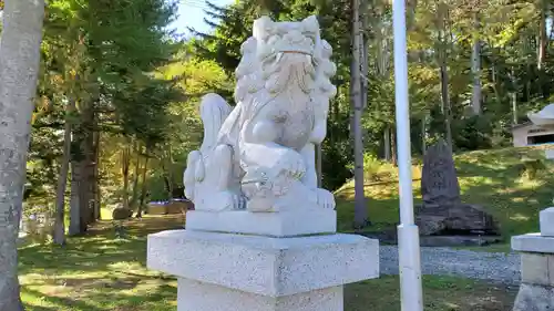 札内神社の狛犬