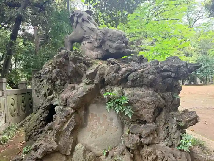 赤坂氷川神社の{uncategorized: "未分類", other: "その他", undefined: "問題あり", building: "その他建物", grave: "お墓", sacred_gate: "鳥居", guardian: "狛犬", statue: "像", buddha: "仏像", history: "歴史", nature: "自然", garden: "庭園", animal: "動物", pagoda: "塔", temizu: "手水舎", mountain_gate: "山門・神門", sanctuary: "本殿・本堂", subordinate: "末社・摂社", art: "芸術", scenery: "景色", jizo: "地蔵", ema: "絵馬", goshuin: "御朱印", omikuji: "おみくじ", items: "授与品その他", amulet: "お守り", goshuincho: "御朱印帳", eats: "食事", festival: "お祭り", votive_dance: "神楽", shichigosan: "七五三参", wedding: "結婚式", experience: "体験その他", initially: "初詣", around: "周辺", anti_infection: "感染症対策"}