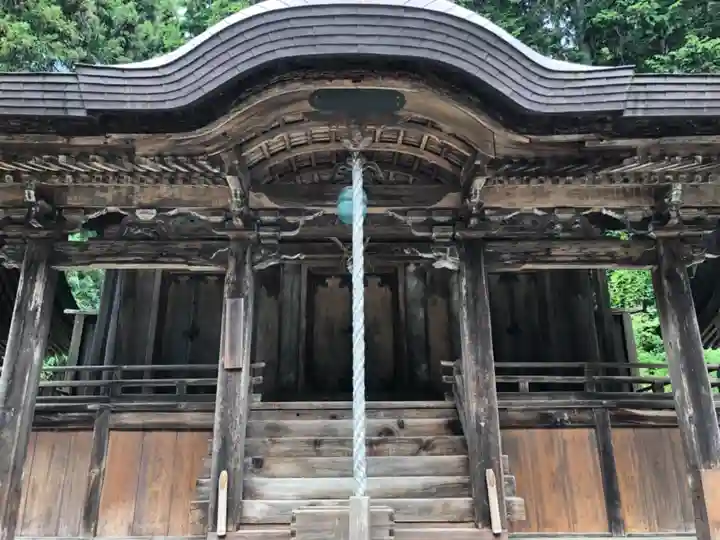 八幡神社の本殿・本堂
