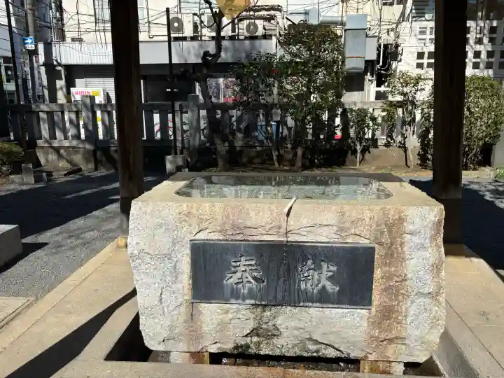 柏神社の{uncategorized: "未分類", other: "その他", undefined: "問題あり", building: "その他建物", grave: "お墓", sacred_gate: "鳥居", guardian: "狛犬", statue: "像", buddha: "仏像", history: "歴史", nature: "自然", garden: "庭園", animal: "動物", pagoda: "塔", temizu: "手水舎", mountain_gate: "山門・神門", sanctuary: "本殿・本堂", subordinate: "末社・摂社", art: "芸術", scenery: "景色", jizo: "地蔵", ema: "絵馬", goshuin: "御朱印", omikuji: "おみくじ", items: "授与品その他", amulet: "お守り", goshuincho: "御朱印帳", eats: "食事", festival: "お祭り", votive_dance: "神楽", shichigosan: "七五三参", wedding: "結婚式", experience: "体験その他", initially: "初詣", around: "周辺", anti_infection: "感染症対策"}