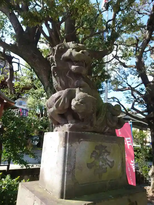 大鳥神社の狛犬