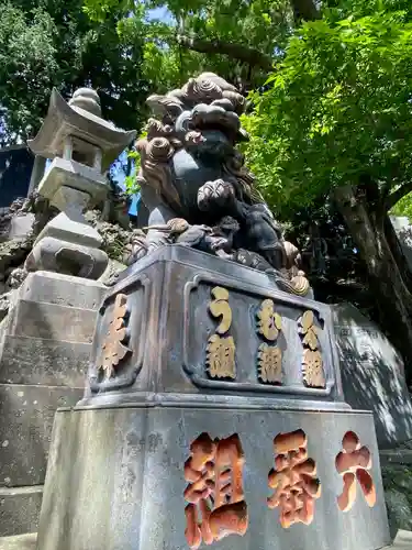 成田山新勝寺の狛犬