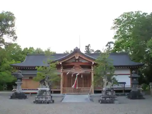 多坐弥志理都比古神社の本殿