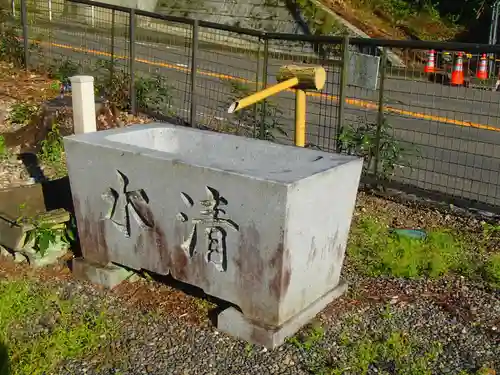 枇杷神社の手水