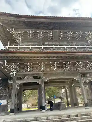 総持寺祖院の{uncategorized: "未分類", other: "その他", undefined: "問題あり", building: "その他建物", grave: "お墓", sacred_gate: "鳥居", guardian: "狛犬", statue: "像", buddha: "仏像", history: "歴史", nature: "自然", garden: "庭園", animal: "動物", pagoda: "塔", temizu: "手水舎", mountain_gate: "山門・神門", sanctuary: "本殿・本堂", subordinate: "末社・摂社", art: "芸術", scenery: "景色", jizo: "地蔵", ema: "絵馬", goshuin: "御朱印", omikuji: "おみくじ", items: "授与品その他", amulet: "お守り", goshuincho: "御朱印帳", eats: "食事", festival: "お祭り", votive_dance: "神楽", shichigosan: "七五三参", wedding: "結婚式", experience: "体験その他", initially: "初詣", around: "周辺", anti_infection: "感染症対策"}