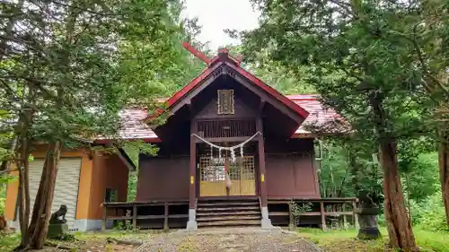 歌志内神社の本殿