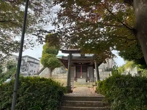 茨山稲荷神社の鳥居