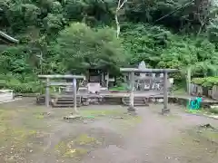 御霊神社の末社