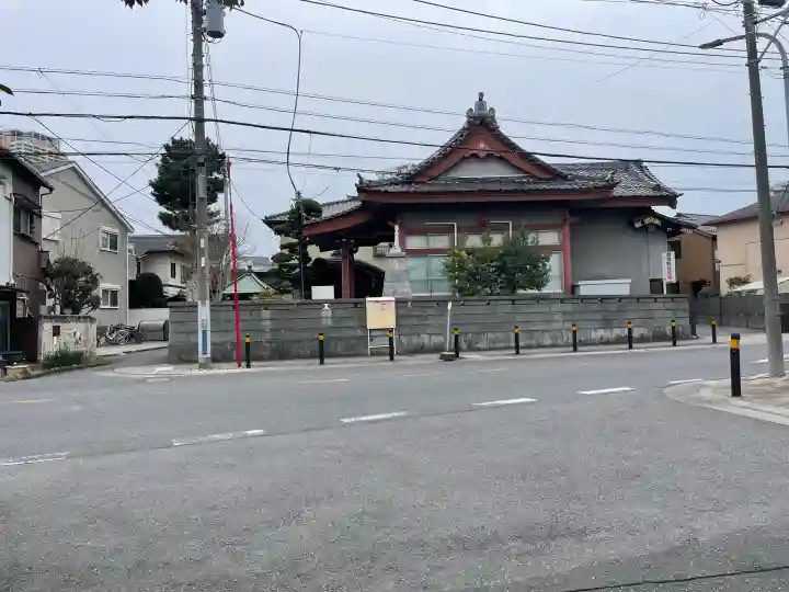 竜泉院の{uncategorized: "未分類", other: "その他", undefined: "問題あり", building: "その他建物", grave: "お墓", sacred_gate: "鳥居", guardian: "狛犬", statue: "像", buddha: "仏像", history: "歴史", nature: "自然", garden: "庭園", animal: "動物", pagoda: "塔", temizu: "手水舎", mountain_gate: "山門・神門", sanctuary: "本殿・本堂", subordinate: "末社・摂社", art: "芸術", scenery: "景色", jizo: "地蔵", ema: "絵馬", goshuin: "御朱印", omikuji: "おみくじ", items: "授与品その他", amulet: "お守り", goshuincho: "御朱印帳", eats: "食事", festival: "お祭り", votive_dance: "神楽", shichigosan: "七五三参", wedding: "結婚式", experience: "体験その他", initially: "初詣", around: "周辺", anti_infection: "感染症対策"}