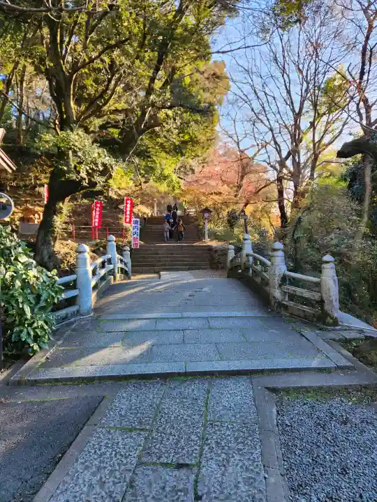 唐澤山神社の{uncategorized: "未分類", other: "その他", undefined: "問題あり", building: "その他建物", grave: "お墓", sacred_gate: "鳥居", guardian: "狛犬", statue: "像", buddha: "仏像", history: "歴史", nature: "自然", garden: "庭園", animal: "動物", pagoda: "塔", temizu: "手水舎", mountain_gate: "山門・神門", sanctuary: "本殿・本堂", subordinate: "末社・摂社", art: "芸術", scenery: "景色", jizo: "地蔵", ema: "絵馬", goshuin: "御朱印", omikuji: "おみくじ", items: "授与品その他", amulet: "お守り", goshuincho: "御朱印帳", eats: "食事", festival: "お祭り", votive_dance: "神楽", shichigosan: "七五三参", wedding: "結婚式", experience: "体験その他", initially: "初詣", around: "周辺", anti_infection: "感染症対策"}