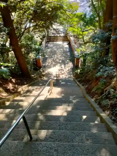 猿田神社の{uncategorized: "未分類", other: "その他", undefined: "問題あり", building: "その他建物", grave: "お墓", sacred_gate: "鳥居", guardian: "狛犬", statue: "像", buddha: "仏像", history: "歴史", nature: "自然", garden: "庭園", animal: "動物", pagoda: "塔", temizu: "手水舎", mountain_gate: "山門・神門", sanctuary: "本殿・本堂", subordinate: "末社・摂社", art: "芸術", scenery: "景色", jizo: "地蔵", ema: "絵馬", goshuin: "御朱印", omikuji: "おみくじ", items: "授与品その他", amulet: "お守り", goshuincho: "御朱印帳", eats: "食事", festival: "お祭り", votive_dance: "神楽", shichigosan: "七五三参", wedding: "結婚式", experience: "体験その他", initially: "初詣", around: "周辺", anti_infection: "感染症対策"}