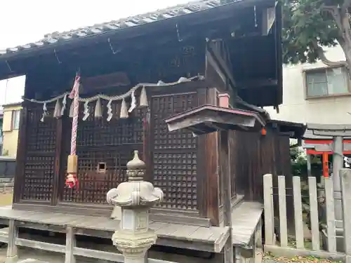 薬師神社の本殿