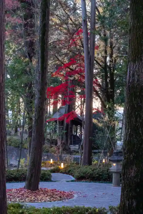 諏訪大社下社秋宮(長野県)