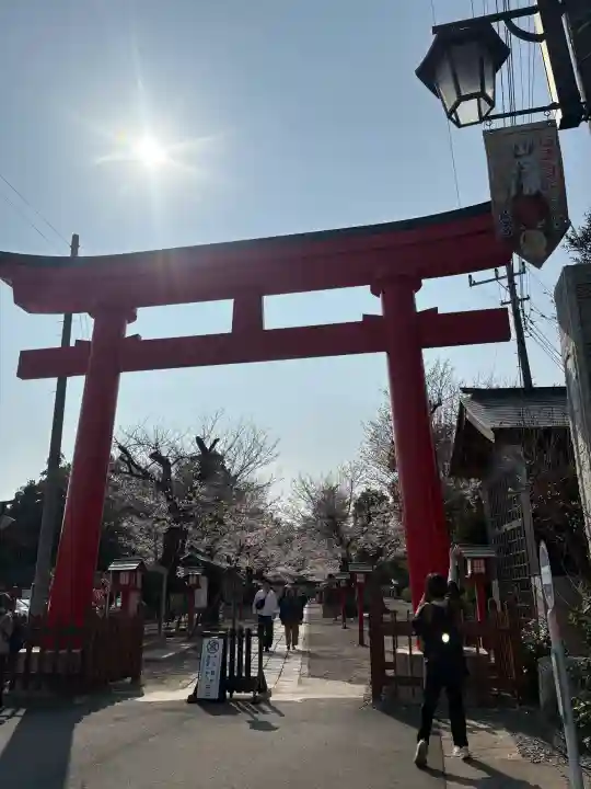 鷲宮神社の{uncategorized: "未分類", other: "その他", undefined: "問題あり", building: "その他建物", grave: "お墓", sacred_gate: "鳥居", guardian: "狛犬", statue: "像", buddha: "仏像", history: "歴史", nature: "自然", garden: "庭園", animal: "動物", pagoda: "塔", temizu: "手水舎", mountain_gate: "山門・神門", sanctuary: "本殿・本堂", subordinate: "末社・摂社", art: "芸術", scenery: "景色", jizo: "地蔵", ema: "絵馬", goshuin: "御朱印", omikuji: "おみくじ", items: "授与品その他", amulet: "お守り", goshuincho: "御朱印帳", eats: "食事", festival: "お祭り", votive_dance: "神楽", shichigosan: "七五三参", wedding: "結婚式", experience: "体験その他", initially: "初詣", around: "周辺", anti_infection: "感染症対策"}