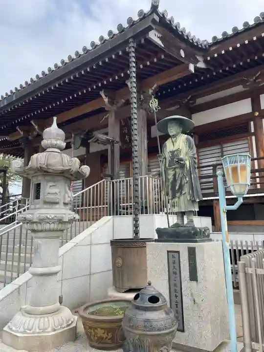 多聞寺の{uncategorized: "未分類", other: "その他", undefined: "問題あり", building: "その他建物", grave: "お墓", sacred_gate: "鳥居", guardian: "狛犬", statue: "像", buddha: "仏像", history: "歴史", nature: "自然", garden: "庭園", animal: "動物", pagoda: "塔", temizu: "手水舎", mountain_gate: "山門・神門", sanctuary: "本殿・本堂", subordinate: "末社・摂社", art: "芸術", scenery: "景色", jizo: "地蔵", ema: "絵馬", goshuin: "御朱印", omikuji: "おみくじ", items: "授与品その他", amulet: "お守り", goshuincho: "御朱印帳", eats: "食事", festival: "お祭り", votive_dance: "神楽", shichigosan: "七五三参", wedding: "結婚式", experience: "体験その他", initially: "初詣", around: "周辺", anti_infection: "感染症対策"}