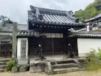 矢田寺南僧坊の{uncategorized: "未分類", other: "その他", undefined: "問題あり", building: "その他建物", grave: "お墓", sacred_gate: "鳥居", guardian: "狛犬", statue: "像", buddha: "仏像", history: "歴史", nature: "自然", garden: "庭園", animal: "動物", pagoda: "塔", temizu: "手水舎", mountain_gate: "山門・神門", sanctuary: "本殿・本堂", subordinate: "末社・摂社", art: "芸術", scenery: "景色", jizo: "地蔵", ema: "絵馬", goshuin: "御朱印", omikuji: "おみくじ", items: "授与品その他", amulet: "お守り", goshuincho: "御朱印帳", eats: "食事", festival: "お祭り", votive_dance: "神楽", shichigosan: "七五三参", wedding: "結婚式", experience: "体験その他", initially: "初詣", around: "周辺", anti_infection: "感染症対策"}
