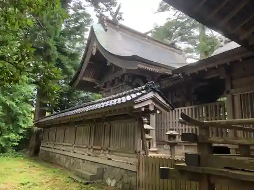 倭文神社の本殿