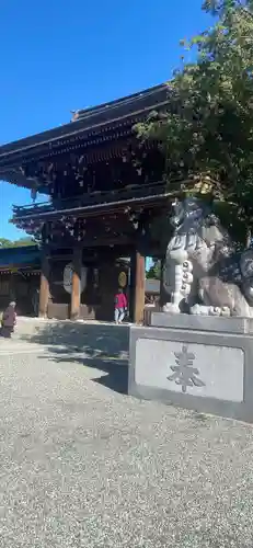 寒川神社の山門・神門