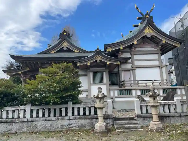 氷川神社の{uncategorized: "未分類", other: "その他", undefined: "問題あり", building: "その他建物", grave: "お墓", sacred_gate: "鳥居", guardian: "狛犬", statue: "像", buddha: "仏像", history: "歴史", nature: "自然", garden: "庭園", animal: "動物", pagoda: "塔", temizu: "手水舎", mountain_gate: "山門・神門", sanctuary: "本殿・本堂", subordinate: "末社・摂社", art: "芸術", scenery: "景色", jizo: "地蔵", ema: "絵馬", goshuin: "御朱印", omikuji: "おみくじ", items: "授与品その他", amulet: "お守り", goshuincho: "御朱印帳", eats: "食事", festival: "お祭り", votive_dance: "神楽", shichigosan: "七五三参", wedding: "結婚式", experience: "体験その他", initially: "初詣", around: "周辺", anti_infection: "感染症対策"}