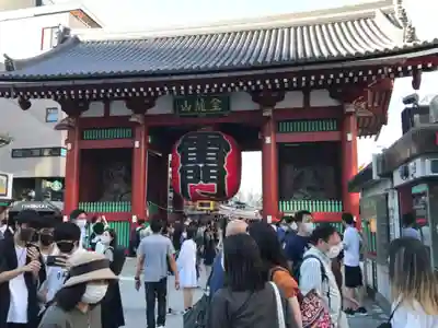 浅草寺の山門・神門