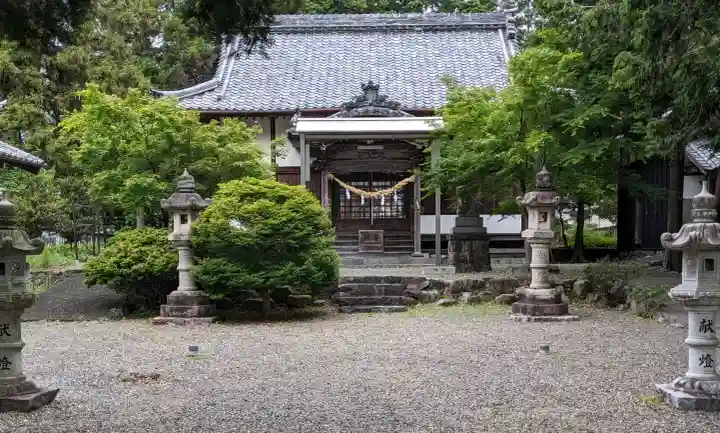 春日神社(南濃町徳田)の{uncategorized: "未分類", other: "その他", undefined: "問題あり", building: "その他建物", grave: "お墓", sacred_gate: "鳥居", guardian: "狛犬", statue: "像", buddha: "仏像", history: "歴史", nature: "自然", garden: "庭園", animal: "動物", pagoda: "塔", temizu: "手水舎", mountain_gate: "山門・神門", sanctuary: "本殿・本堂", subordinate: "末社・摂社", art: "芸術", scenery: "景色", jizo: "地蔵", ema: "絵馬", goshuin: "御朱印", omikuji: "おみくじ", items: "授与品その他", amulet: "お守り", goshuincho: "御朱印帳", eats: "食事", festival: "お祭り", votive_dance: "神楽", shichigosan: "七五三参", wedding: "結婚式", experience: "体験その他", initially: "初詣", around: "周辺", anti_infection: "感染症対策"}
