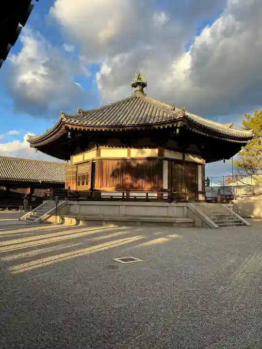 法隆寺の{uncategorized: "未分類", other: "その他", undefined: "問題あり", building: "その他建物", grave: "お墓", sacred_gate: "鳥居", guardian: "狛犬", statue: "像", buddha: "仏像", history: "歴史", nature: "自然", garden: "庭園", animal: "動物", pagoda: "塔", temizu: "手水舎", mountain_gate: "山門・神門", sanctuary: "本殿・本堂", subordinate: "末社・摂社", art: "芸術", scenery: "景色", jizo: "地蔵", ema: "絵馬", goshuin: "御朱印", omikuji: "おみくじ", items: "授与品その他", amulet: "お守り", goshuincho: "御朱印帳", eats: "食事", festival: "お祭り", votive_dance: "神楽", shichigosan: "七五三参", wedding: "結婚式", experience: "体験その他", initially: "初詣", around: "周辺", anti_infection: "感染症対策"}