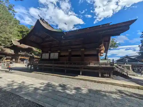 諏訪大社下社秋宮(長野県)