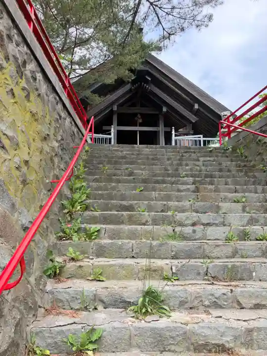 高島稲荷神社の本殿・本堂