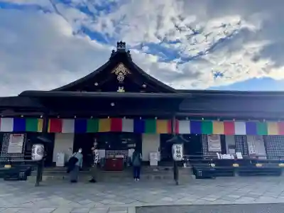 東寺(教王護国寺)の{uncategorized: "未分類", other: "その他", undefined: "問題あり", building: "その他建物", grave: "お墓", sacred_gate: "鳥居", guardian: "狛犬", statue: "像", buddha: "仏像", history: "歴史", nature: "自然", garden: "庭園", animal: "動物", pagoda: "塔", temizu: "手水舎", mountain_gate: "山門・神門", sanctuary: "本殿・本堂", subordinate: "末社・摂社", art: "芸術", scenery: "景色", jizo: "地蔵", ema: "絵馬", goshuin: "御朱印", omikuji: "おみくじ", items: "授与品その他", amulet: "お守り", goshuincho: "御朱印帳", eats: "食事", festival: "お祭り", votive_dance: "神楽", shichigosan: "七五三参", wedding: "結婚式", experience: "体験その他", initially: "初詣", around: "周辺", anti_infection: "感染症対策"}