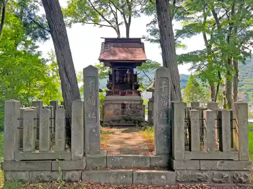 健御名方富命彦神別神社の末社