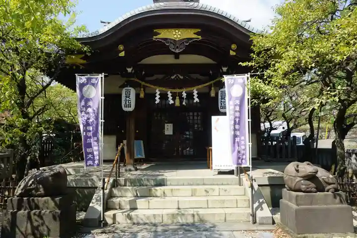 牛天神北野神社の本殿・本堂
