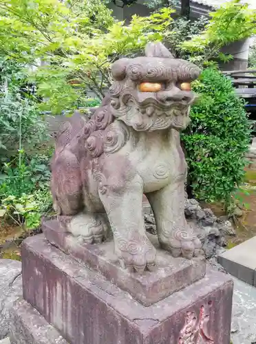 白山神社の狛犬