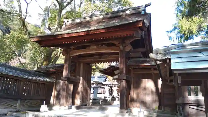 吉香神社の山門・神門