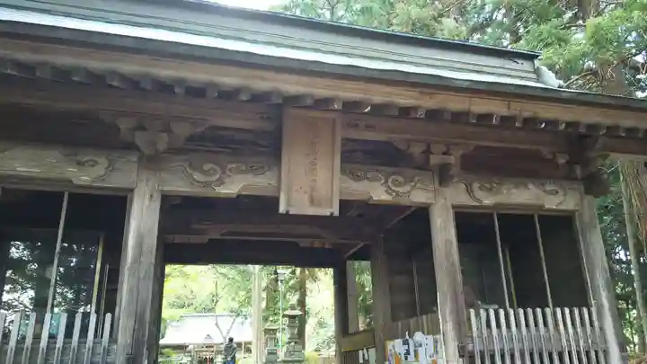 都々古別神社(馬場)の山門・神門
